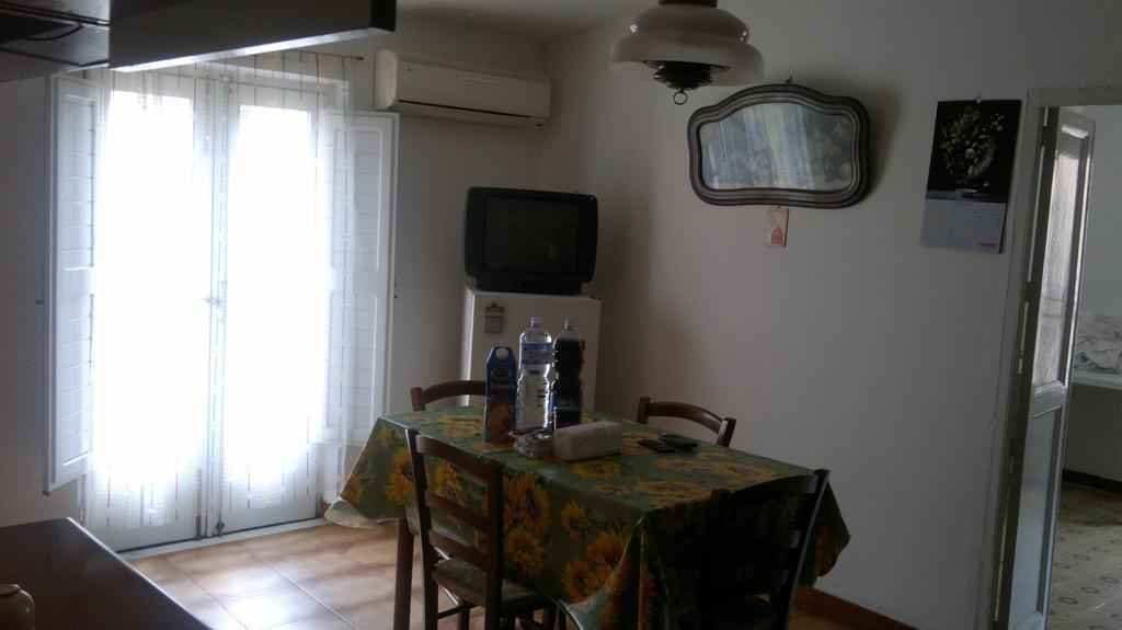 Casa Salvaggio Hotel Grotte  Bagian luar foto